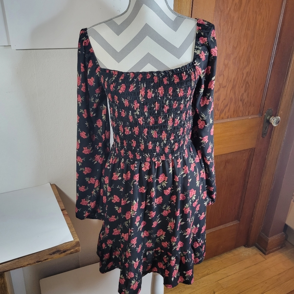 Womans ROWA Dress Short Elastic pintucked bodice Floral Long Sleeves Size Large